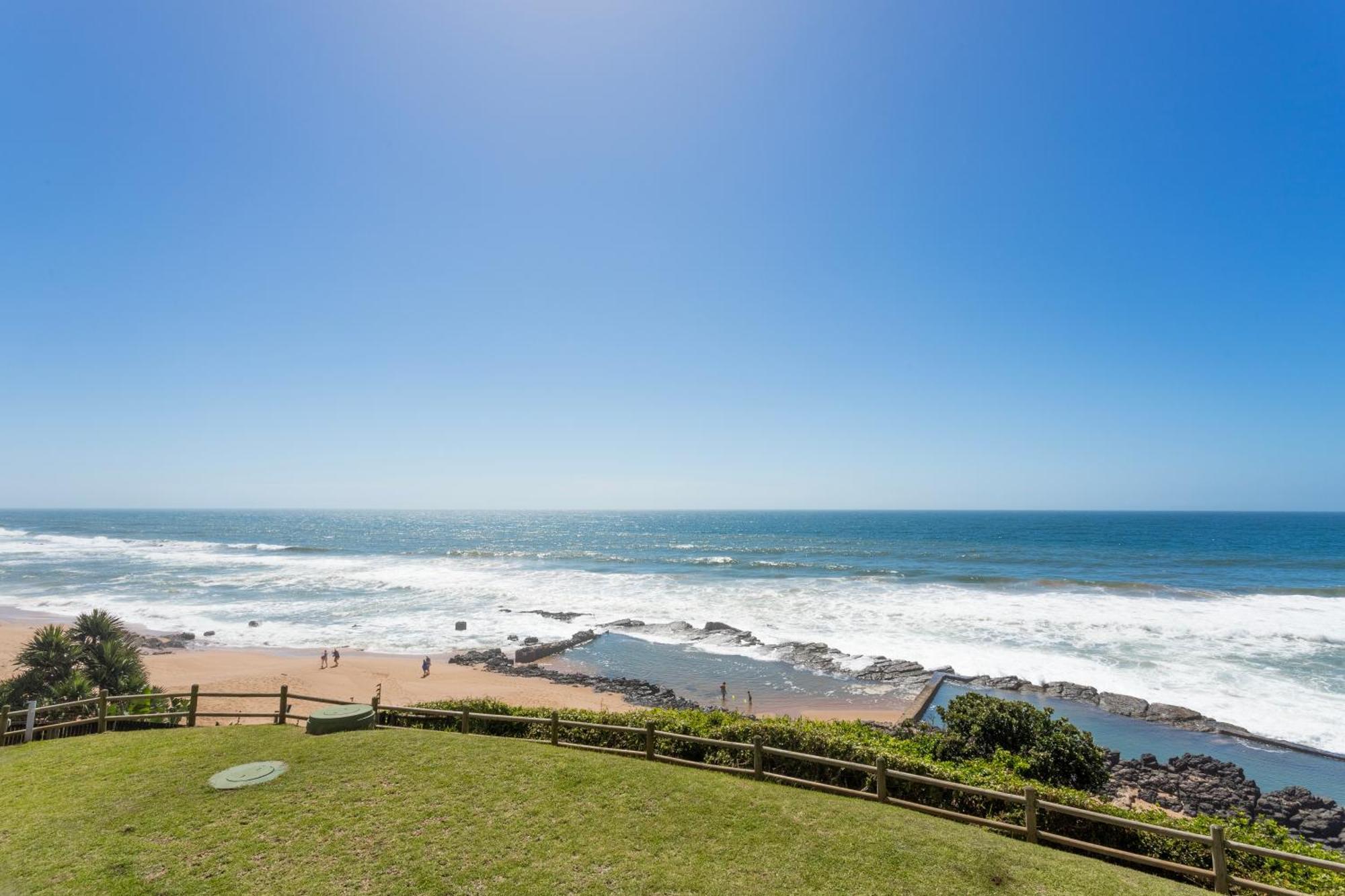Ocean Pearl At Chakas Cove - Beachfront Apartment Ballito Exterior foto